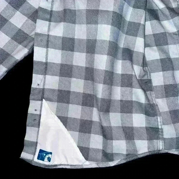 Men's AFTCO Plaid Button Up Shirt Gray White Size S - Picture 7 of 9
